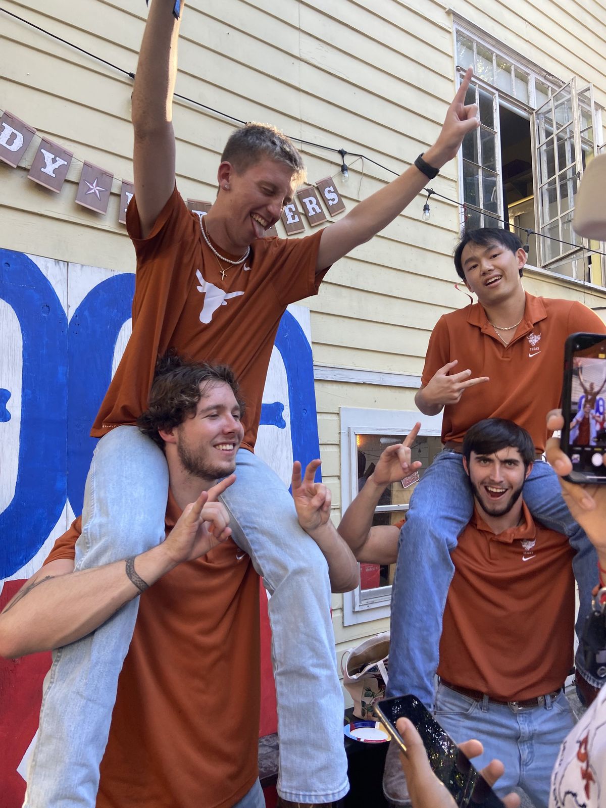 DKR tailgates